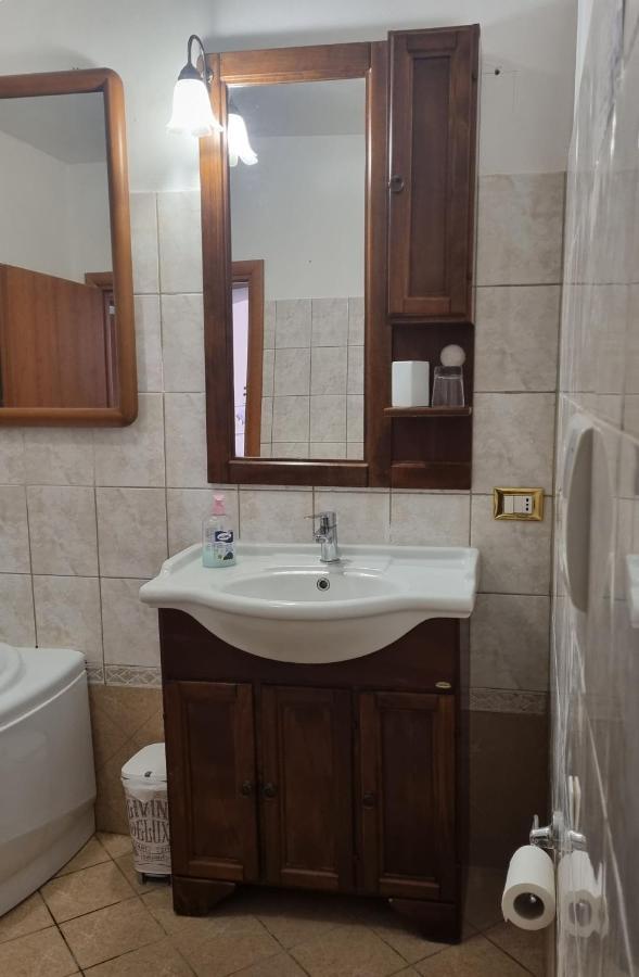 Casa Mille Baci Con Parcheggio Livorno Exterior foto
