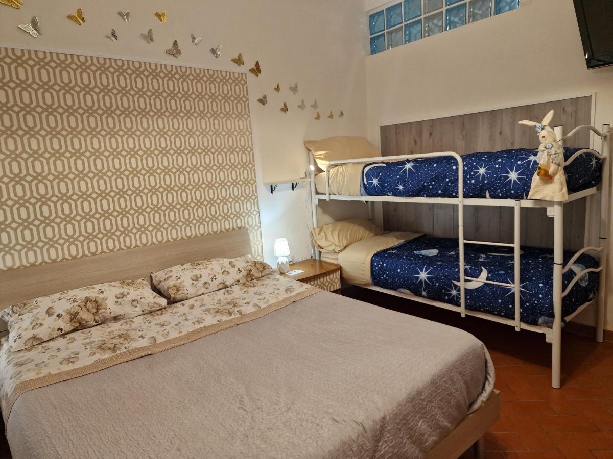 Casa Mille Baci Con Parcheggio Livorno Exterior foto